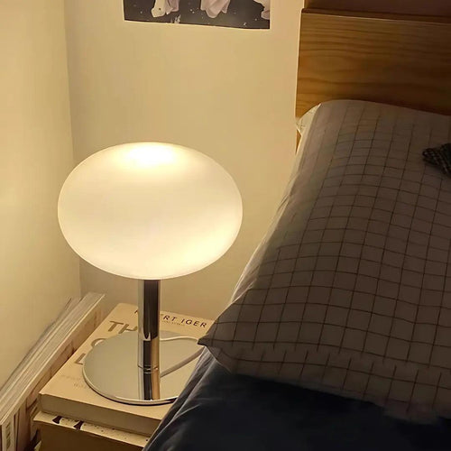 Skanto | AuraLite - Stilig Bordlampe for Hver Krok