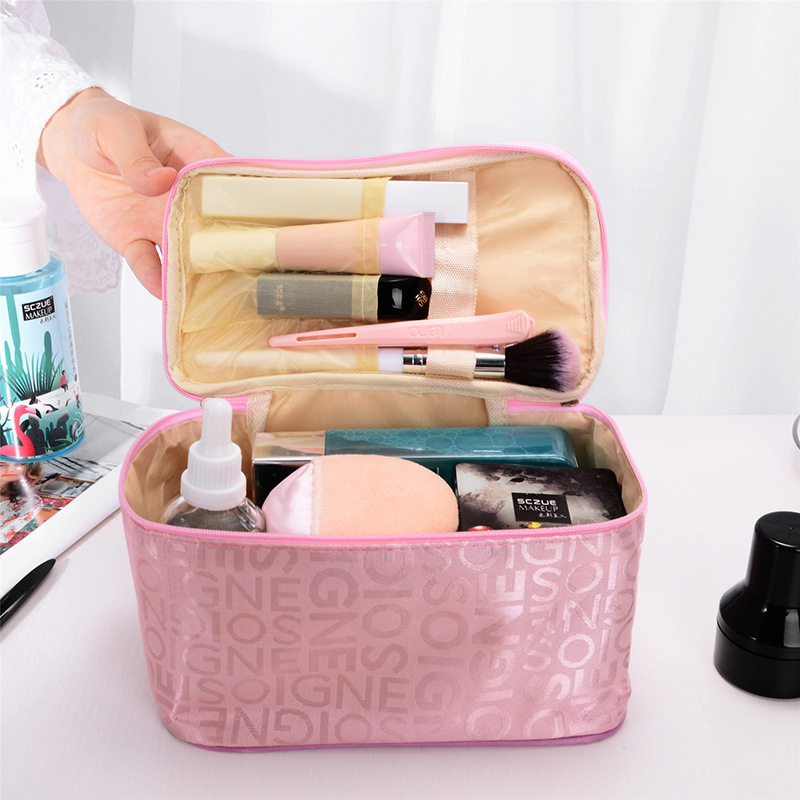 Makeup Bag | Skanto