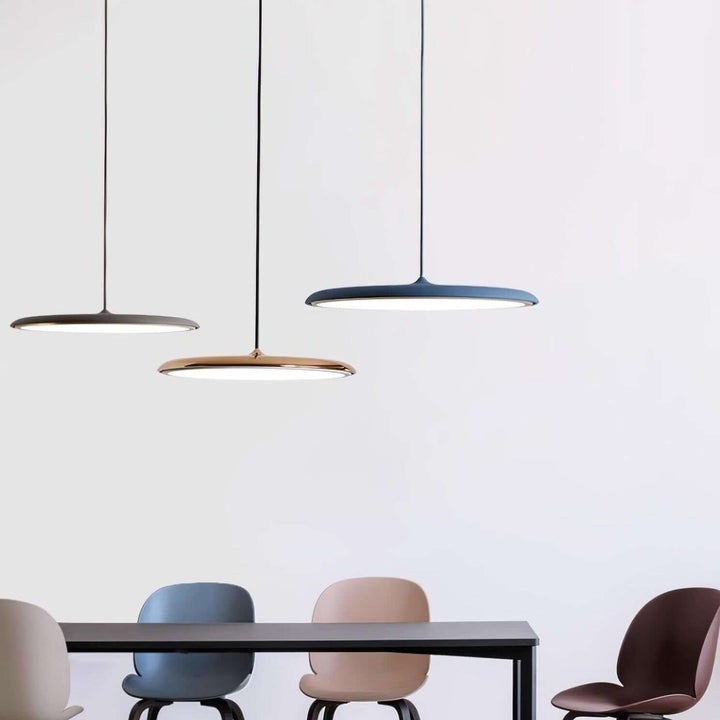 Skanto | Hengende lampe med en enkel form for moderne interiør