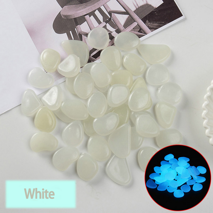 Skanto | Glow-in-the-dark garden stones