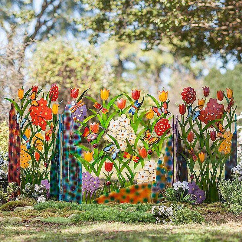 Skanto | Fargerik Hagegjerde Dekorasjon med Blomster og Sommerfugler – Metallgjerde for Hage og Terrasse