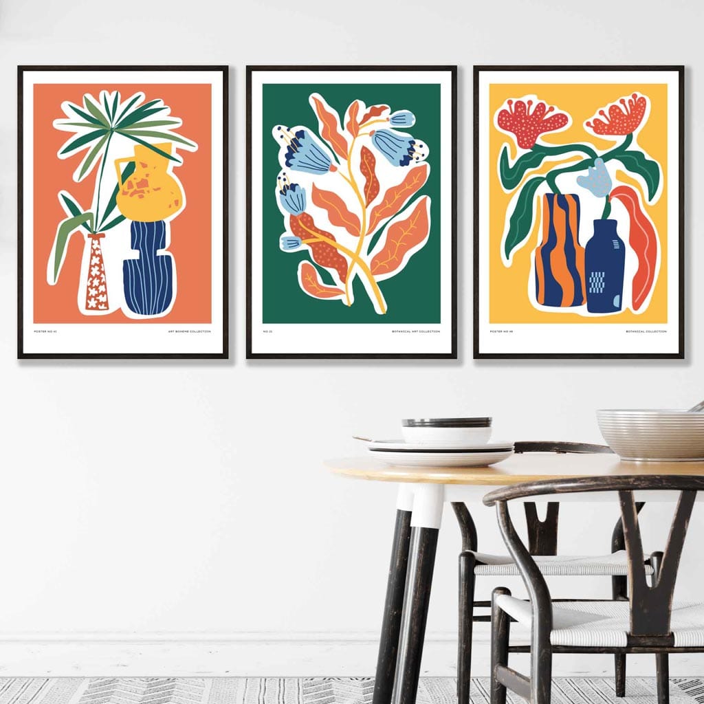 Kunstnerisk designet botanisk plakatsett med 3 plakater i grønt, oransje og gult