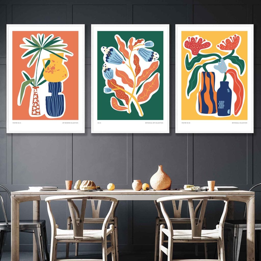 Kunstnerisk designet botanisk plakatsett med 3 plakater i grønt, oransje og gult