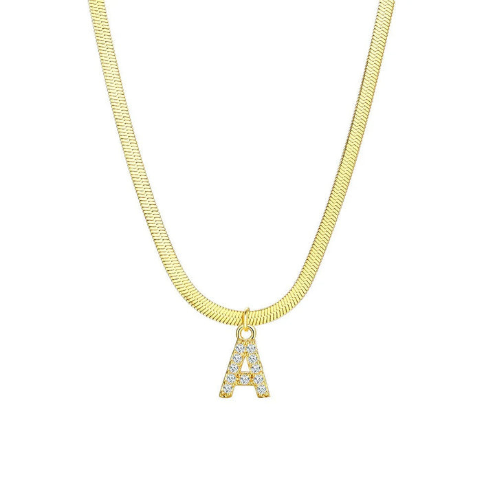 Skanto | Delikat Diamant Bokstav Initial Herringbone Halskjede