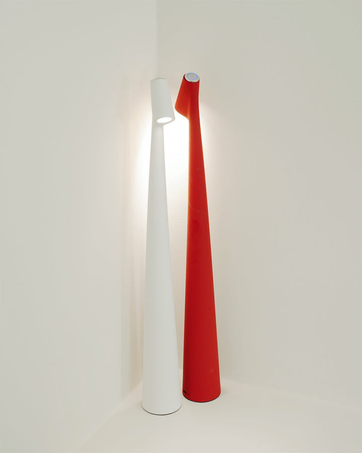 Skanto | EcoLight – Energieffektiv oppladbar skrivebordslampe