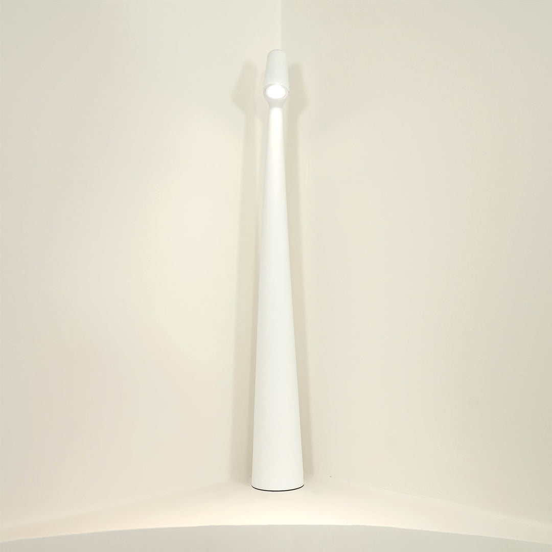 Skanto | EcoLight – Energieffektiv oppladbar skrivebordslampe