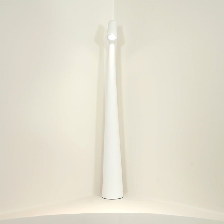 Skanto | EcoLight – Energieffektiv oppladbar skrivebordslampe