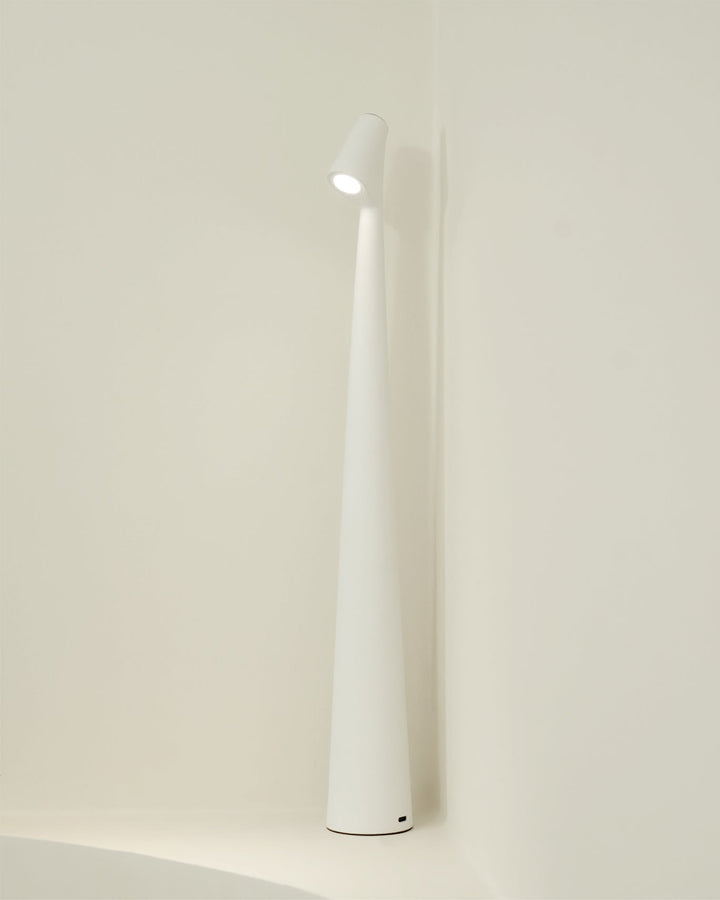 Skanto | EcoLight – Energieffektiv oppladbar skrivebordslampe