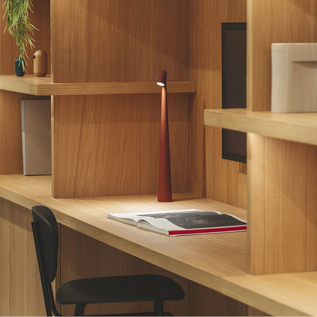 Skanto | EcoLight – Energieffektiv oppladbar skrivebordslampe