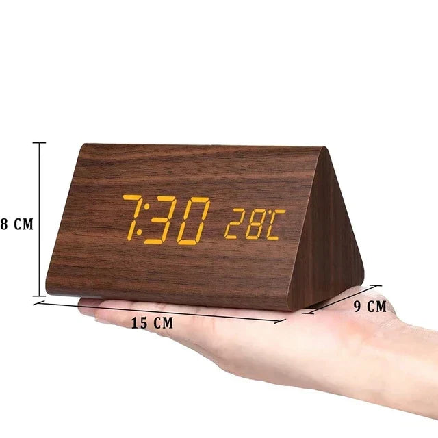 Skanto | Digitalt Tre Alarmklokke – Moderne Teknologi med Tidløst Tre Design