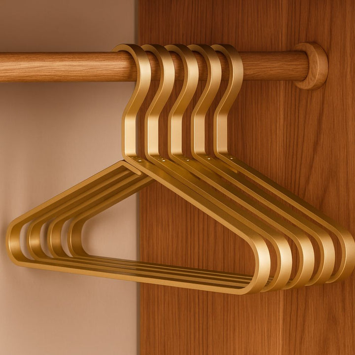 Slimline-Kleiderbügel aus Aluminium