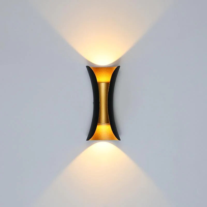 Skanto | HydraBeam - Moderne Vanntett LED Vegglampe