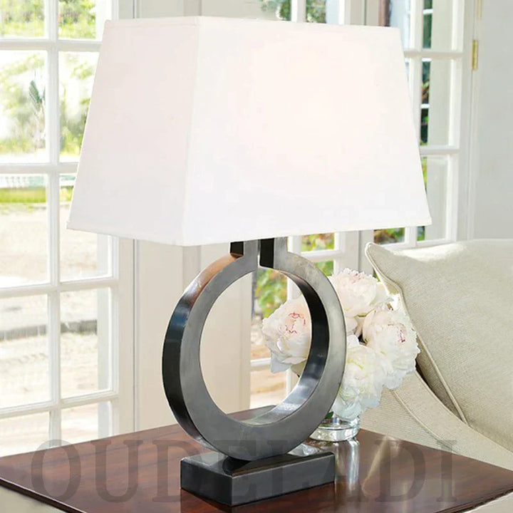 VillaGlow – Moderne luksus bordlampe | Stilfull belysning for stue og soverom