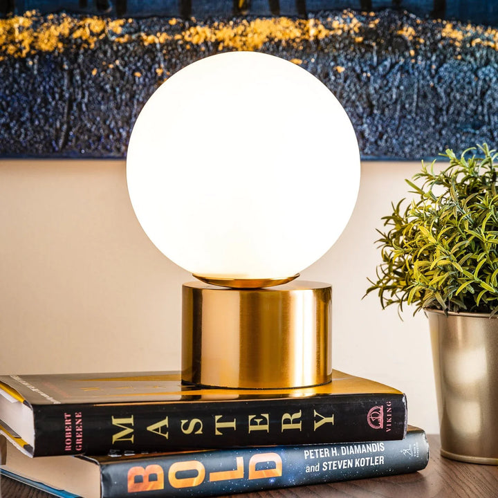 Tilted Globe Light Skanto