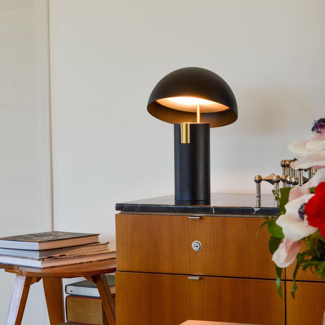Skanto | Bordlampe - RetroWave - Minimalistisk & Justerbart Design - Chic Moderne Eleganse