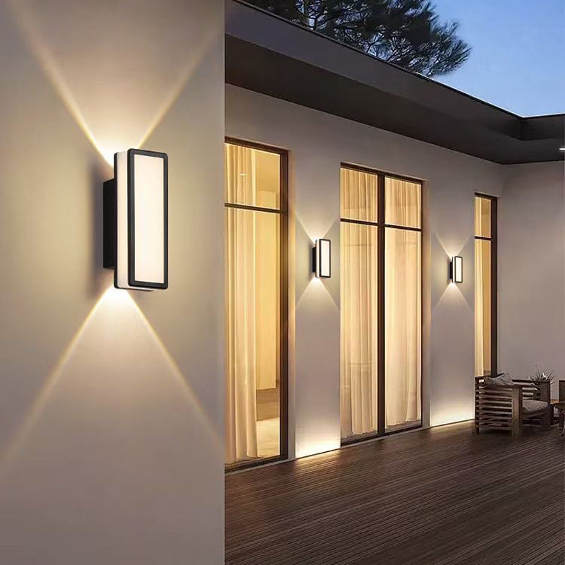 Moderne enkelhet Aluminium akryl LED vanntett vegglampe for utendørs terrasser | Skanto