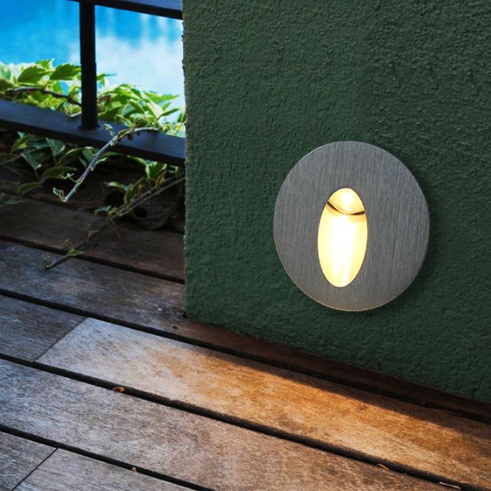 Skanto | Moderne Art Deco Rund Firkan Aluminium Vanntett LED Vegglys for Gangene