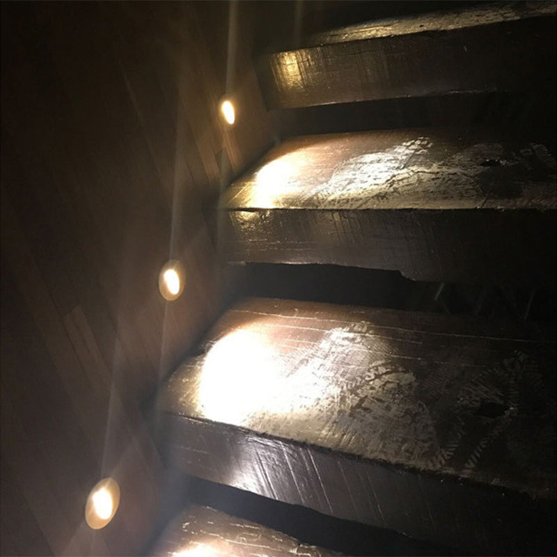 Skanto | Moderne Art Deco Rund Firkan Aluminium Vanntett LED Vegglys for Gangene