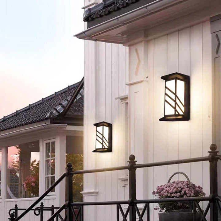 Rektangulær, vanntett LED-vegglampe laget av aluminium og akryl for terrasser