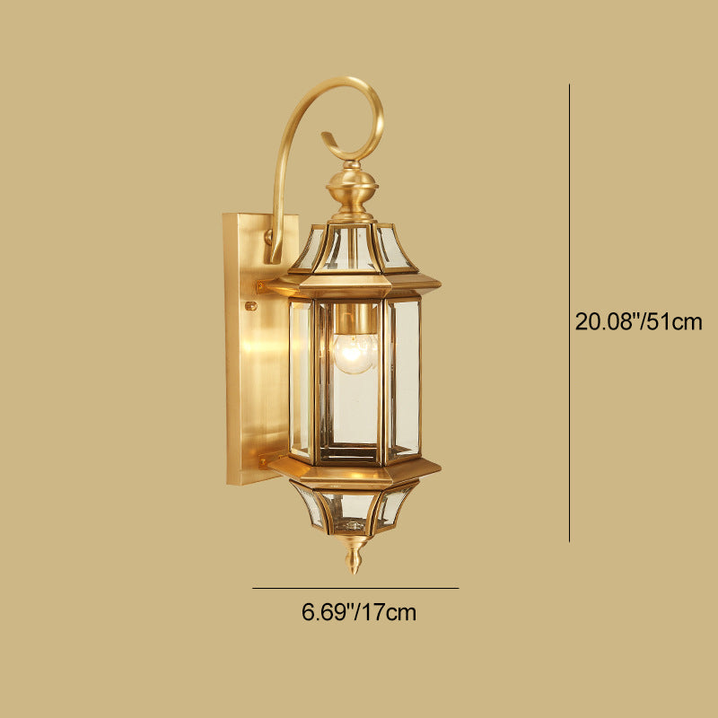 Polygonal, vanntett vegglampe laget av messing og glass med én lyskilde for soverom, terrasser og hager