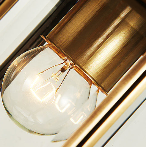 Polygonal, vanntett vegglampe laget av messing og glass med én lyskilde for soverom, terrasser og hager