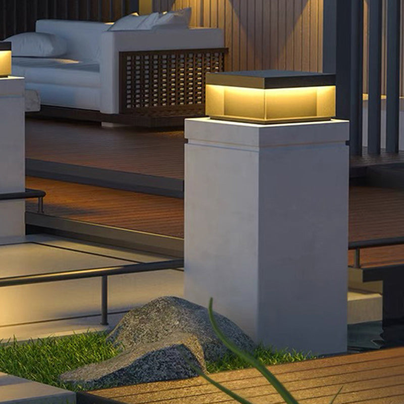Moderne Minimalistiske Rustfritt Stål Firkantet LED Utendørs Lys Med Solenergi & Vanntette Funksjoner For Hage, Terrase, Port | Skanto