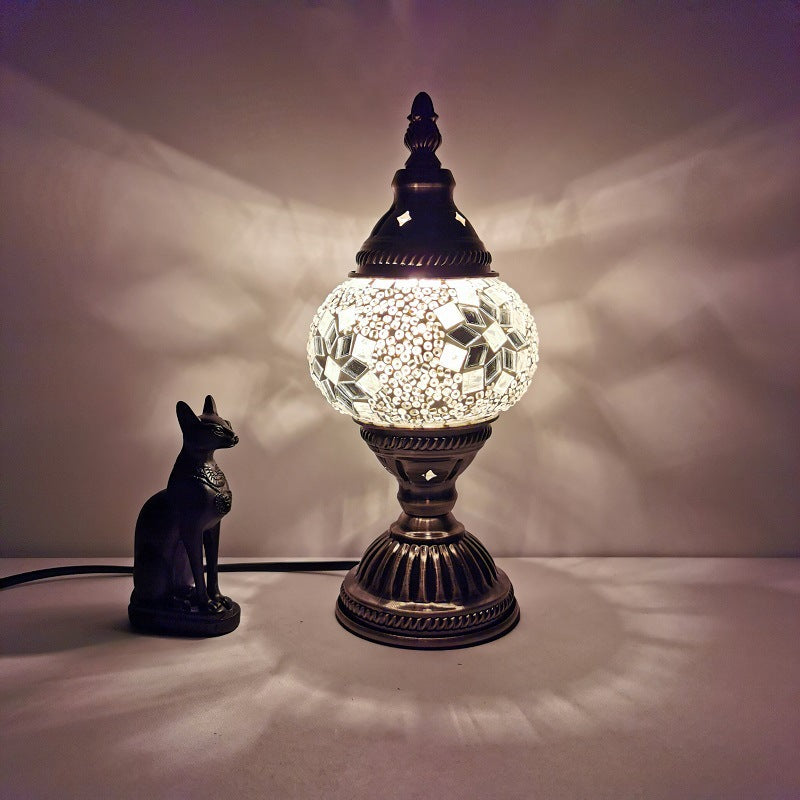 Skanto | Tradisjonell Tiffany Oval Glass Jern 1-Lys Bordlampe for Stuen