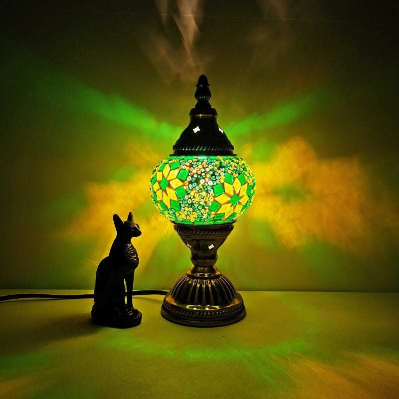 Skanto | Tradisjonell Tiffany Oval Glass Jern 1-Lys Bordlampe for Stuen