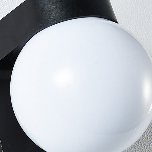 Moderne Enkelhet Vanntett Orb Polykarbonat Akryl 1-Lys Vegglampe For Utendørs Patio | Skanto