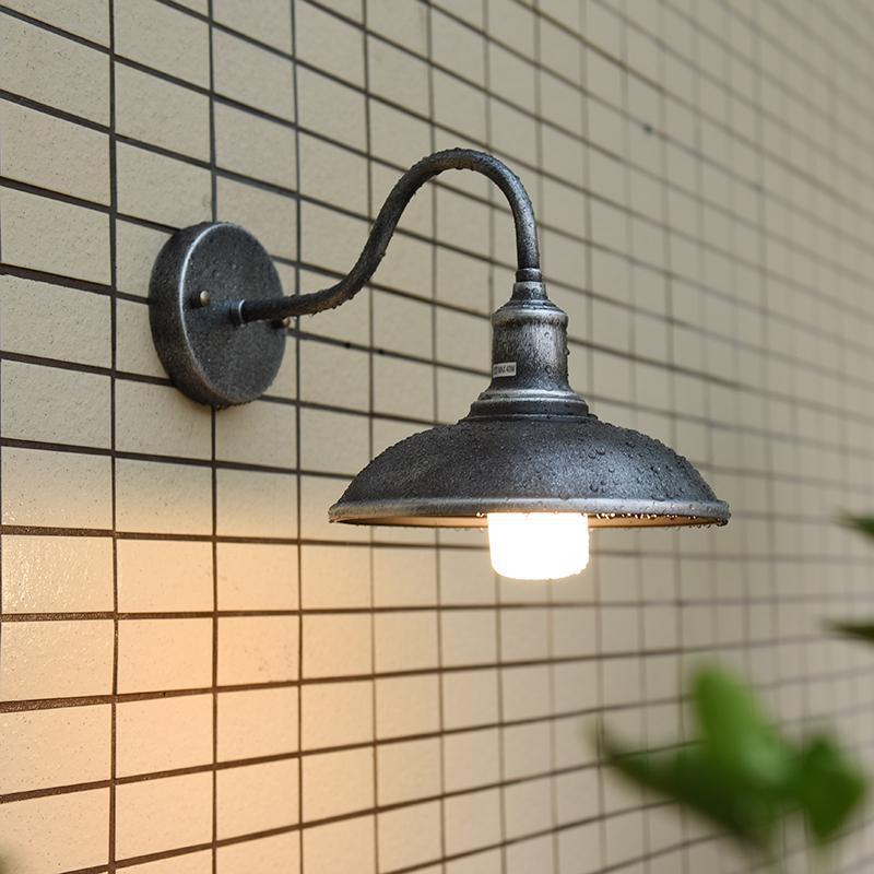 Moderne industriell rund potte lokk form buet stang jern skygge 1-lys vegglampe for uteplass | Skanto
