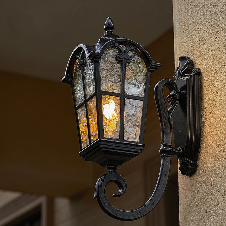 Tradisjonell europeisk kvadratisk blonder aluminium trykt glass 1-lys utendørs vegglampe for hage | Skanto