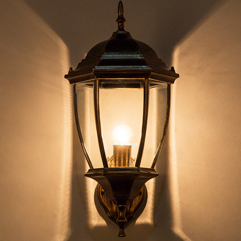 Samtidig Retro Vanntett Hexagonal Bur Aluminium Frostet Klart Glass 1-Lykt Vegglampe For Ute Patio | Skanto