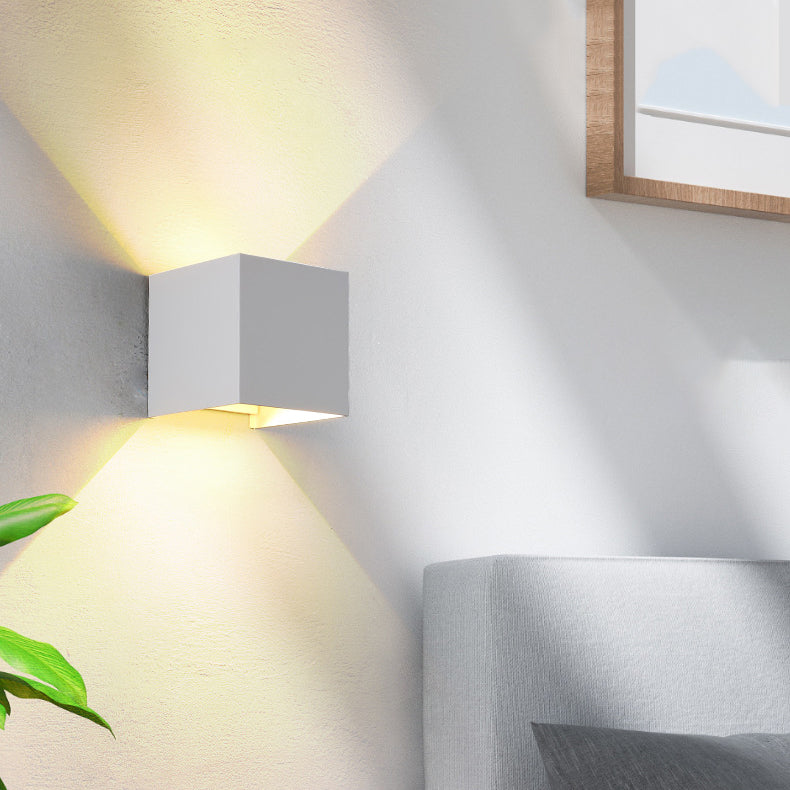 Skanto | Moderne Minimalistisk Vanntett kube Opp Ned Aluminium Glass Induksjon LED Vegg Lys Lamper For Soverom