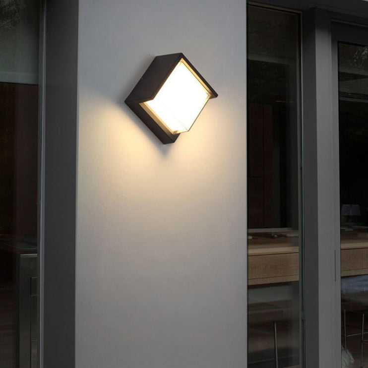 Moderne Minimalistisk Vanntett Rund Firkantet Plast Akryl LED Vegglampe For Hage | Skanto