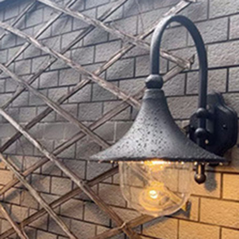 Moderne Enkelt Aluminium Trumpet Skjerm Glass 1-Lys Utendørs Vegglampe For Hage | Skanto