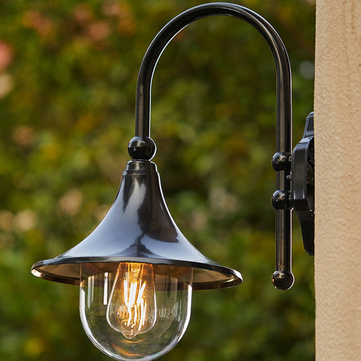 Moderne Enkelt Aluminium Trumpet Skjerm Glass 1-Lys Utendørs Vegglampe For Hage | Skanto