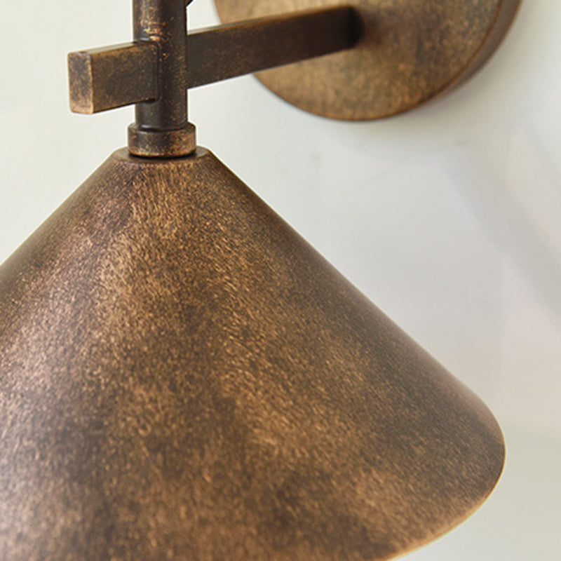 Moderne nordisk geometrisk kjegleformet vegglampe i jern med én lyskilde, vanntett, for utendørs bruk, for hagen