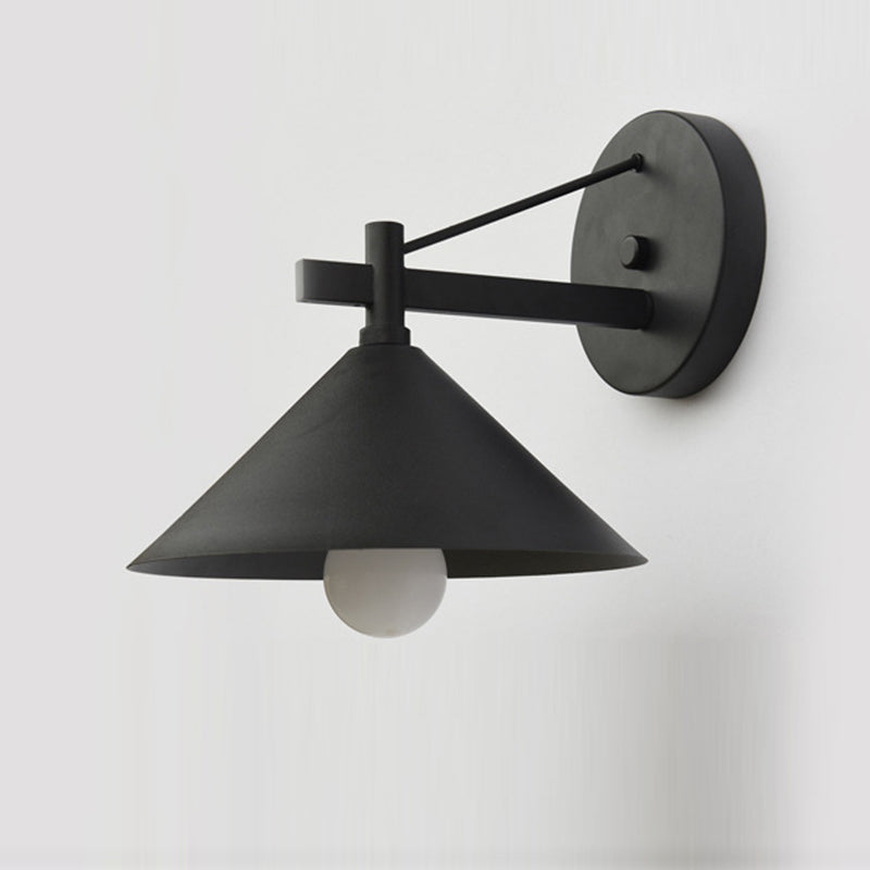 Moderne nordisk geometrisk kjegleformet vegglampe i jern med én lyskilde, vanntett, for utendørs bruk, for hagen