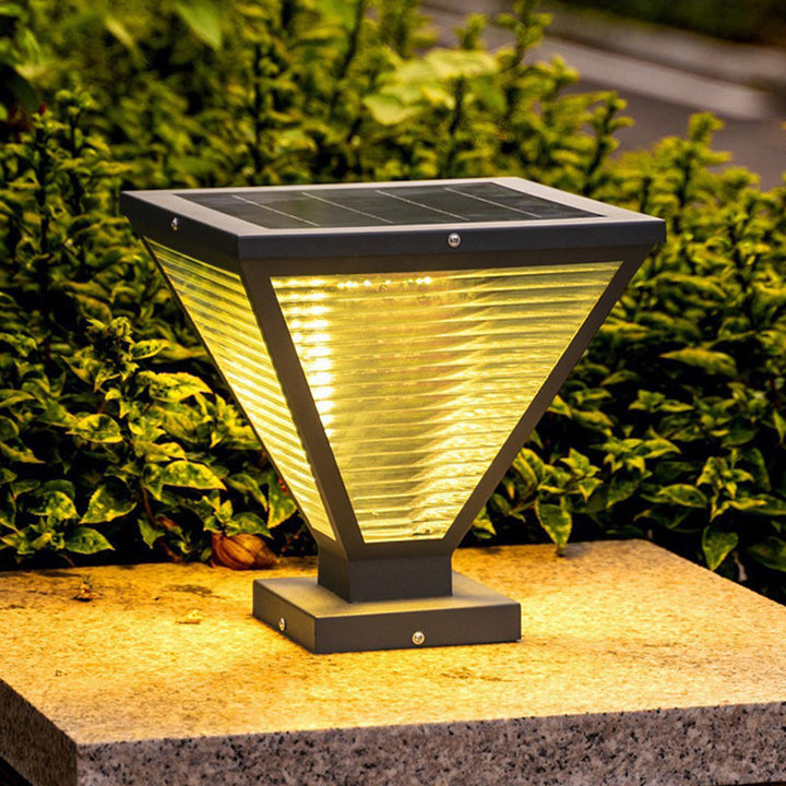 Moderne Minimalistisk Solvannslippende Firkantet Prismatic Rustfritt Stål Glass LED Utendørs Lys For Terrasse | Skanto
