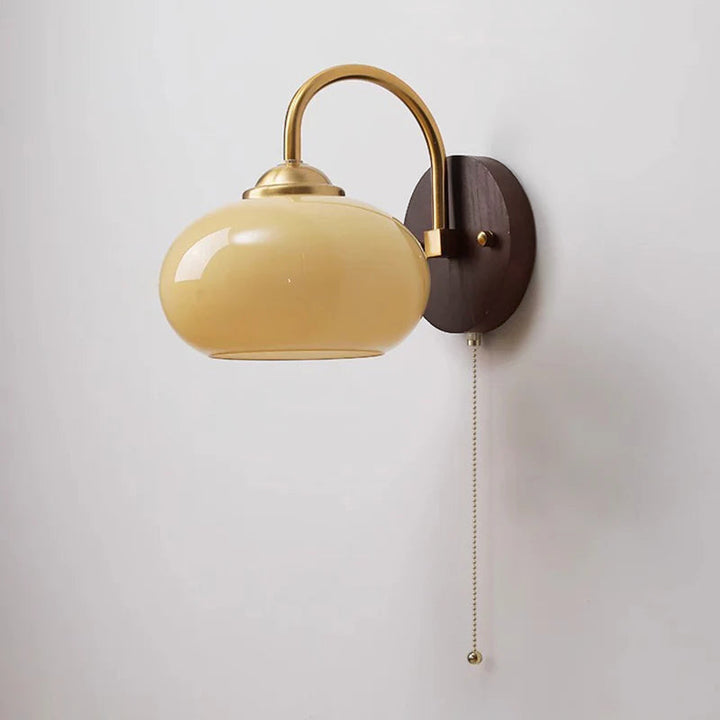 Skanto | Moderne Mid-Century Krem Rund Oval Ask Tre Glass 1-Lys Vegglampe for Soverom