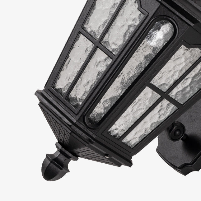 Vanntett vegglampe laget av aluminium og glass med terrasselys