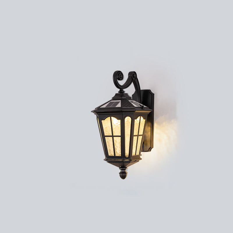 Vanntett vegglampe laget av aluminium og glass med terrasselys