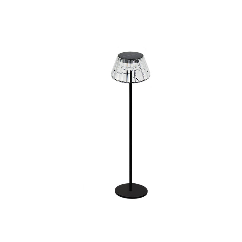 Vanntett solcelledrevet USB LED-gulvlampe laget av jern og glass for utendørs bruk i hagen
