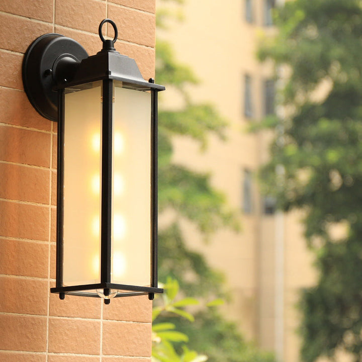 Moderne minimalistisk firkantet rektangulær rund glass aluminium 1-lampe vegglampe for hagen | Skanto