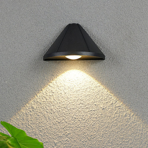 Moderne Minimalistisk Triangel Vanntett Linse Aluminium LED Vegglampe For Utendørs Patio | Skanto