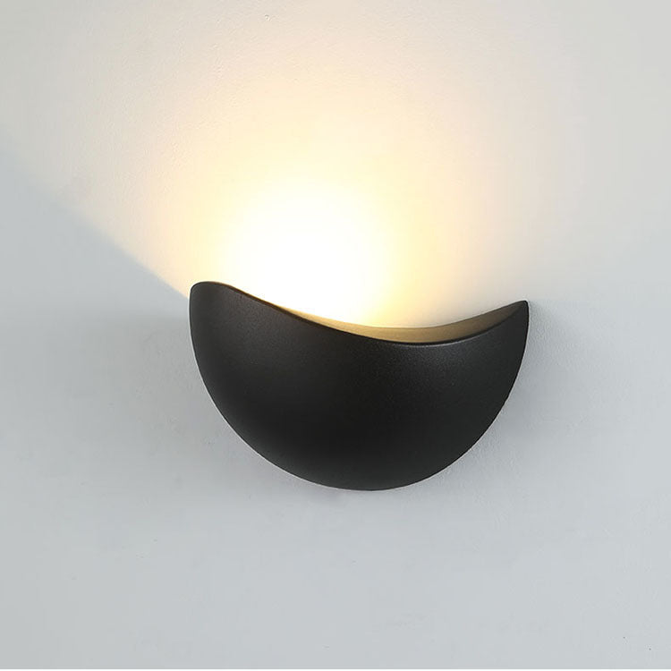 Trekantet, halvsirkelformet LED-vegglampe i fugleredeform av vanntett aluminium til terrassen