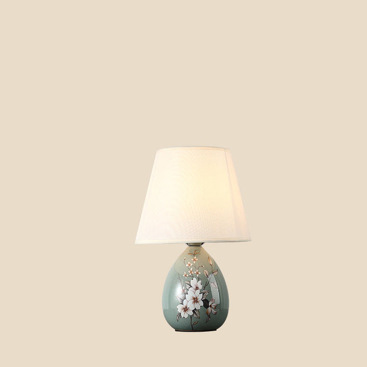 Skanto | Tradisjonelt kinesisk blomsterdesign rund vifte stoff keramikk 1-lys bordlampe til stuen