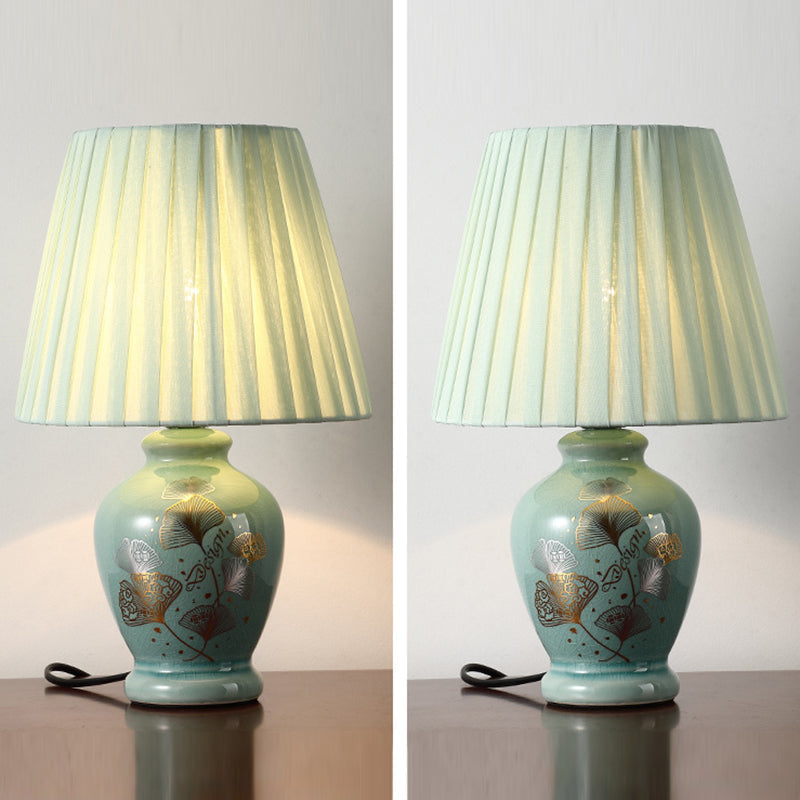 Skanto | Tradisjonelt kinesisk blomsterdesign rund vifte stoff keramikk 1-lys bordlampe til stuen