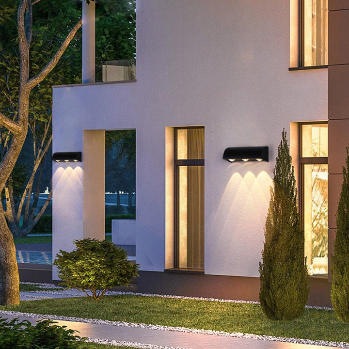 Moderne Enkelthet Vanntett Buet Sylinderformet Aluminium PC LED Vegglampe For Utendørs Terrasse | Skanto