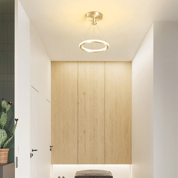 Skanto | Moderne Nordisk Rund Metall Silica LED Semi-Flush Mount Taklampe for Korridor